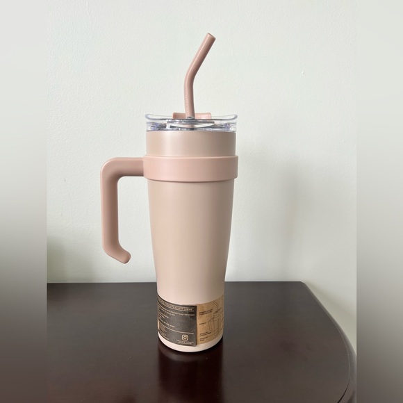 New Hydraflow Capri 40 ounce Tumbler - Picture 2 of 7